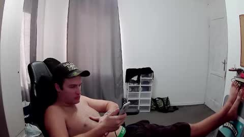 plkrisztian online show from 10.13.25