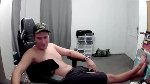 plkrisztian online show from 10.29.25