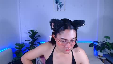 Ploysai online show from 10.03.25