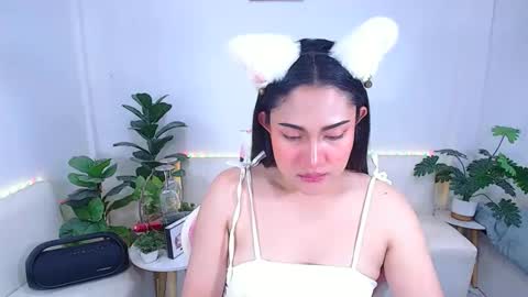 Ploysai online show from 10.27.25