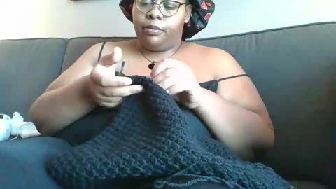 Plushbunny420 online show from 12.14.24