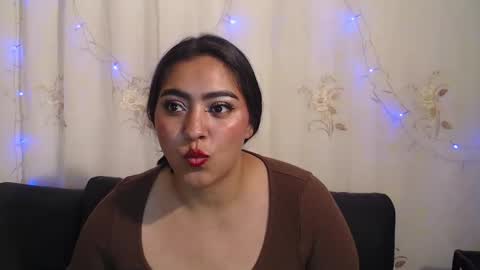 Snapshot of pocahontas_hall chatting on 12.17.24 Lily online show from 12.17.24