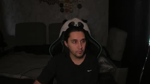 Snapshot of pohyi_ chatting on 03.04.26 pohyi_ online show from 03.04.26