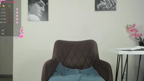 Snapshot of poisonevelyn chatting on 01.16.26 Holy Blonde online show from 01.16.26