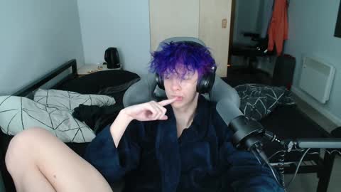 Snapshot of polarny05 chatting on 01.16.25 Polarny online show from 01.16.25