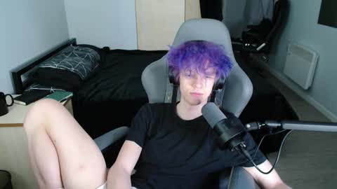 Snapshot of polarny05 chatting on 02.08.25 Polarny online show from 02.08.25