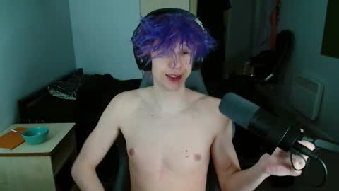 Snapshot of polarny05 chatting on 02.26.25 Polarny online show from 02.26.25