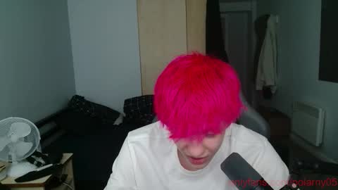 Snapshot of polarny05 chatting on 10.04.25 Polarny online show from 10.04.25