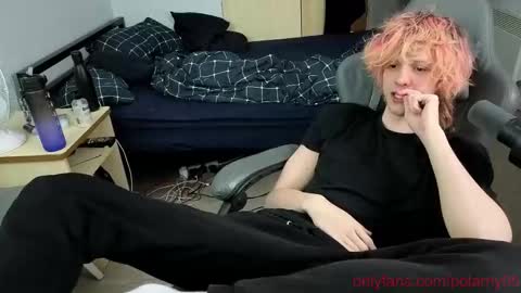 Snapshot of polarny05 chatting on 03.13.26 Polarny online show from 03.13.26