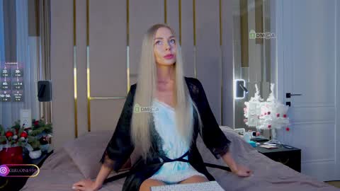 Polina online show from 01.02.25