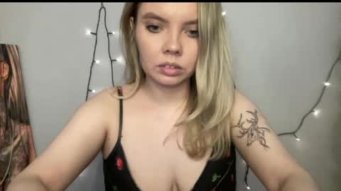 Snapshot of polinajones chatting on 12.15.24 PolinaJones online show from 12.15.24