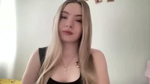 polishangel222 online show from 02.22.26