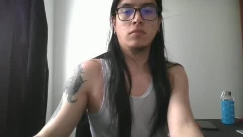 Snapshot of polla322 chatting on 02.19.25 Diego online show from 02.19.25