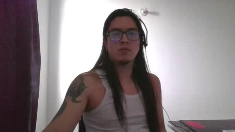 Snapshot of polla322 chatting on 12.17.25 Diego online show from 12.17.25