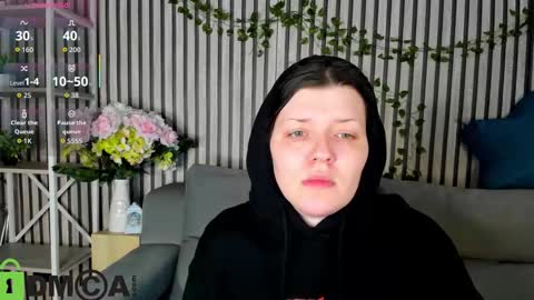 Polly online show from 11.22.25