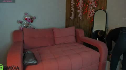 Polly online show from 04.04.26