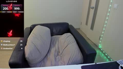 Polly online show from 03.12.26