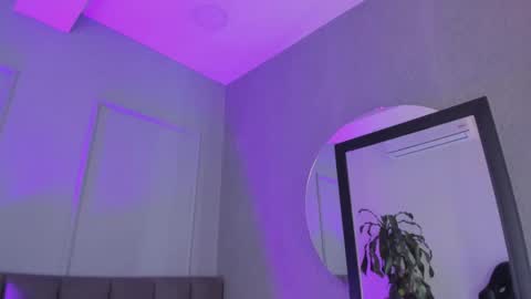 Snapshot of pollybabe_ chatting on 10.10.25 POLLY online show from 10.10.25