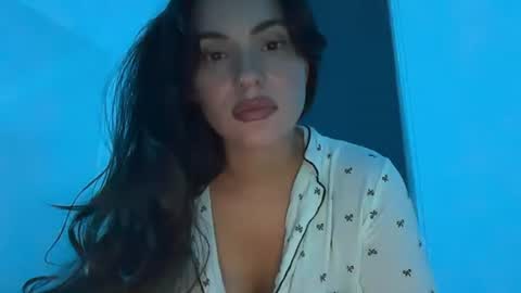 Snapshot of pollyyypocket chatting on 06.17.26 Polly Pocket online show from 06.17.26