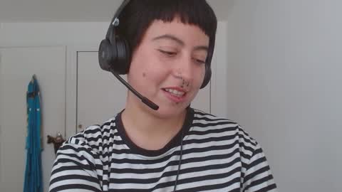 Poly online show from 09.11.25