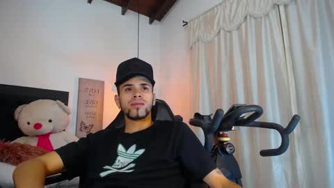 Snapshot of pool_vega chatting on 10.15.25 pool  online show from 10.15.25