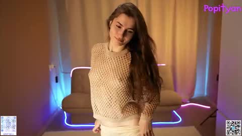 Snapshot of popityan chatting on 11.28.25 Louise see you on December 1 at 2200 UTC3 online show from 11.28.25