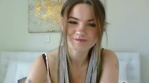 Snapshot of poppyjoyyy chatting on 03.23.26 Poppy Joy online show from 03.23.26