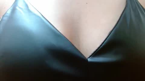 porcelainlux online show from 11.14.25