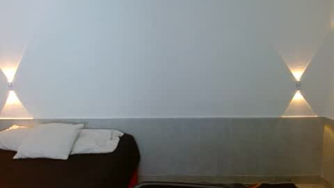 porcelainlux online show from 11.16.25