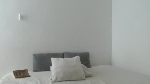Snapshot of porcelainlux chatting on 06.13.26 porcelainlux online show from 06.13.26