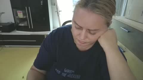 MelissOfficial online show from 02.16.25