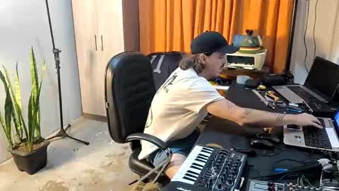 porngreen10 online show from 10.17.25