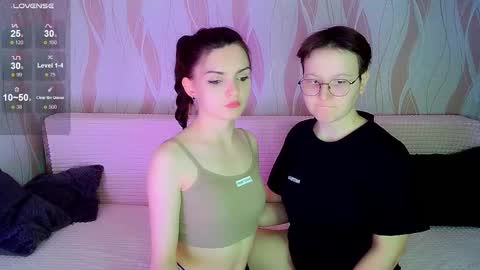 Ana and Tati online show from 10.03.25