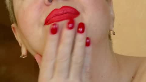 LADY POSH online show from 02.22.25