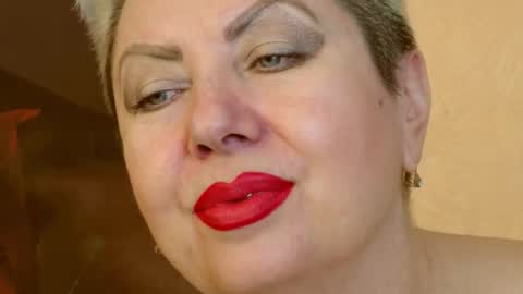 LADY POSH online show from 03.06.25