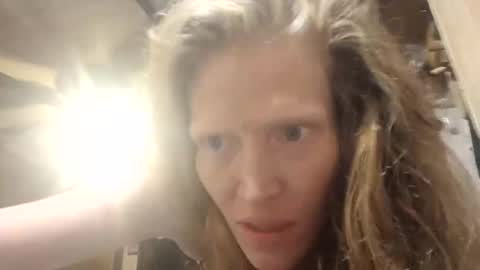 Snapshot of potsymcstoner chatting on 10.29.25 potsymcstoner online show from 10.29.25