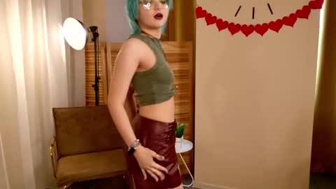 Snapshot of powderofgun chatting on 03.04.26 powderofgun online show from 03.04.26