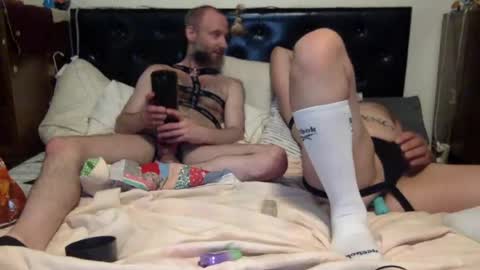 Snapshot of powerbottompete87 chatting on 07.25.26 Savageboxeater online show from 07.25.26