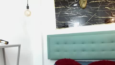   online show from 04.15.26