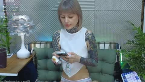 Lola online show from 03.29.26