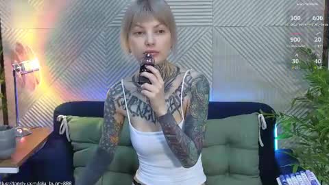 Snapshot of powerrr_ chatting on 07.09.26 Lola online show from 07.09.26
