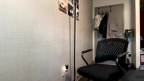 Snapshot of pprincesskyliee chatting on 01.10.25 Kylie online show from 01.10.25