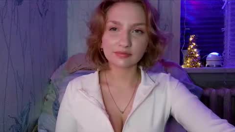 Snapshot of pr_in_cess_ chatting on 11.17.25 pr_in_cess_ online show from 11.17.25