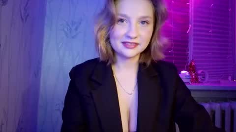 Snapshot of pr_in_cess_ chatting on 12.16.25 pr_in_cess_ online show from 12.16.25