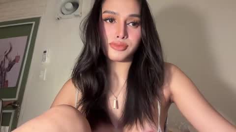 Snapshot of precious_amber69 chatting on 12.02.24 Oh my Amber online show from 12.02.24