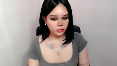 Snapshot of preciousangel69xxx chatting on 12.07.24 MAXXINE online show from 12.07.24