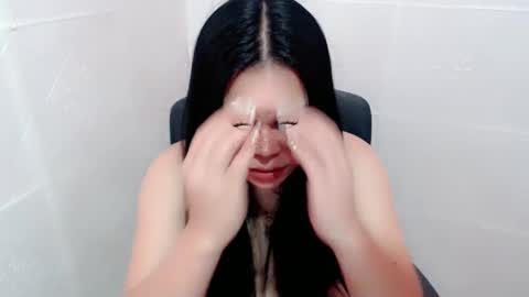 Snapshot of preciousangel69xxx chatting on 12.12.24 MAXXINE online show from 12.12.24