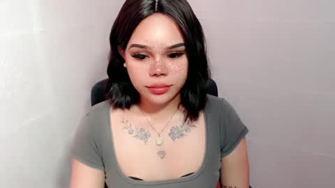 Snapshot of preciousangel69xxx chatting on 01.20.25 MAXXINE online show from 01.20.25