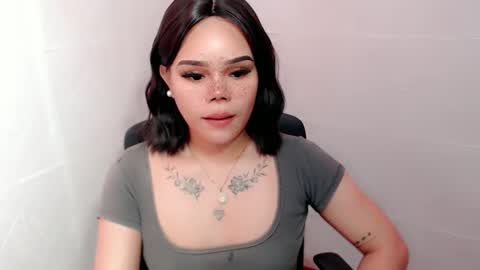 Snapshot of preciousangel69xxx chatting on 01.28.25 MAXXINE online show from 01.28.25