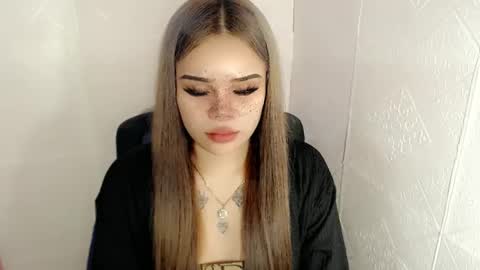 Snapshot of preciousangel69xxx chatting on 02.16.25 MAXXINE online show from 02.16.25